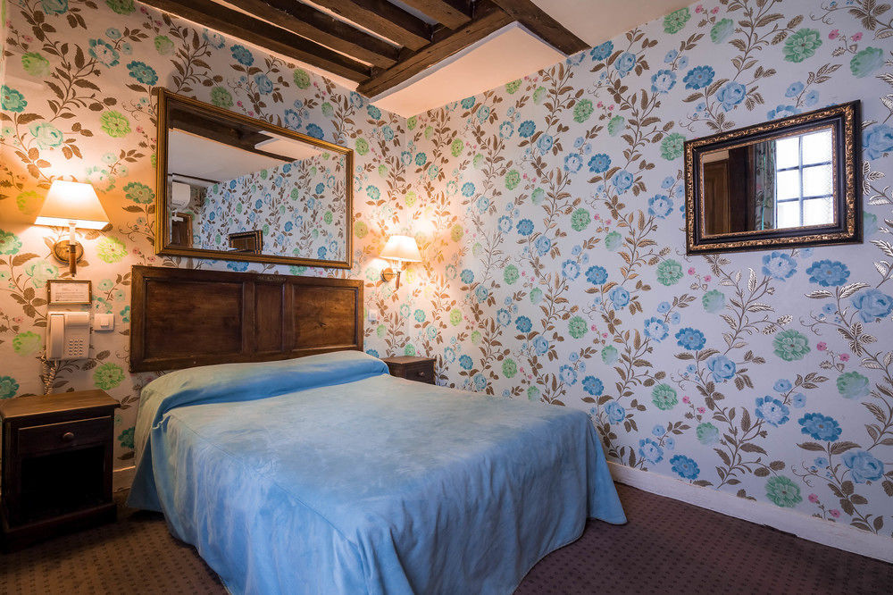 Du Lys Hotel 3*